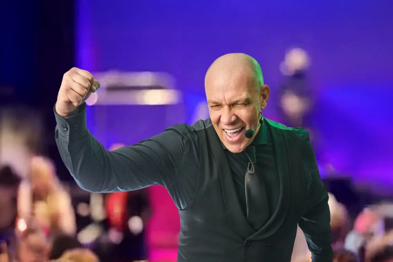 Сергей Суханов на сцене